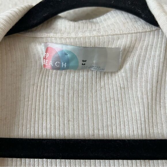 Free People X REVOLVE Lively Long Sleeve Romper Cream Oatmeal Size Medium - Picture 9 of 10